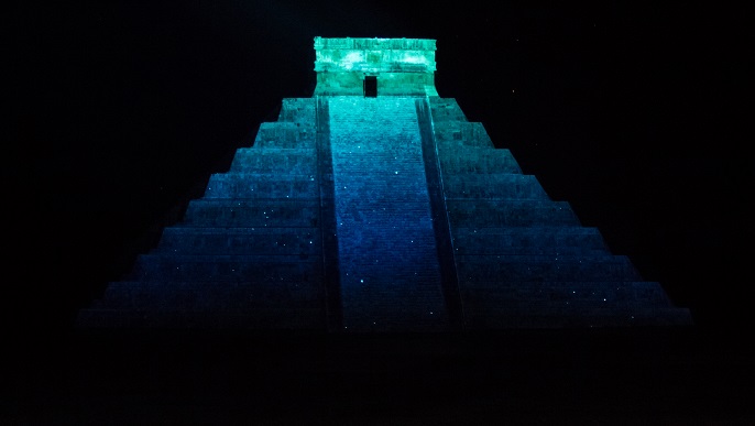 チチェン・イツァ観光