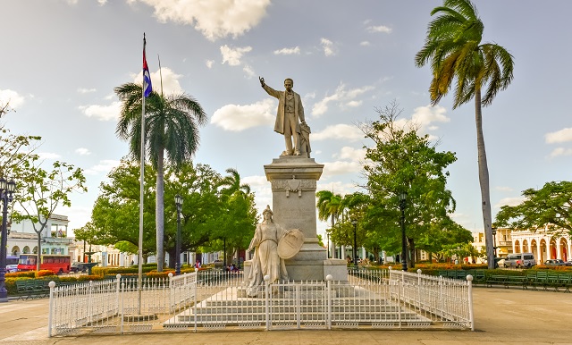 シエンフエゴス(Cienfuegos)