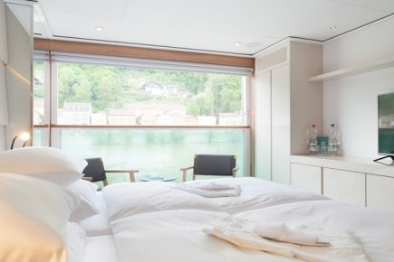 [A]エメラルド・パノラマ・バルコニー・スイート