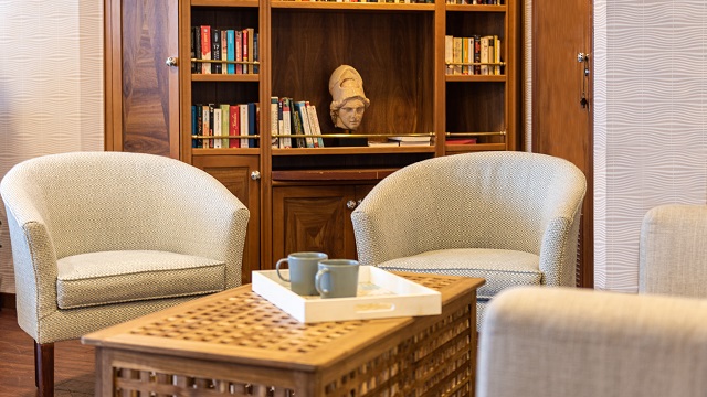 ラウンジ＆ダイニング